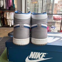 Load image into Gallery viewer, Jordan True Blue 1s Size 9
