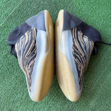 Load image into Gallery viewer, Adidas Yeezy Amber Tint QNTMs Size 11

