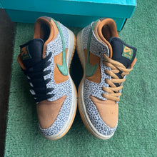 Load image into Gallery viewer, Nike SB Safari Low Dunks Size 8
