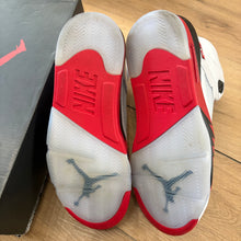 Load image into Gallery viewer, Jordan Black Tongue Fire Red 5s Size 9
