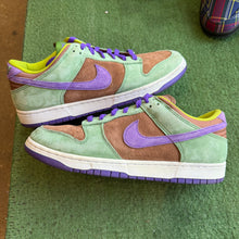 Load image into Gallery viewer, Nike Veneer Dunk Lows Size 10
