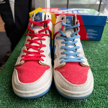 Load image into Gallery viewer, Nike SB Ishod Wair x Magnus Walker High Dunks Size 8
