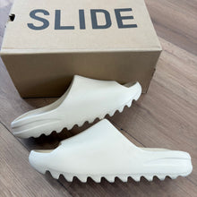 Load image into Gallery viewer, Adidas Yeezy Bone Slides Size 12

