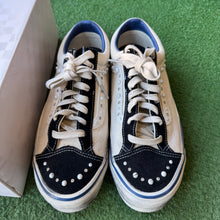 Load image into Gallery viewer, Vans Pearlized Pack Marshmallow White Old Skool 36s Size 9.5
