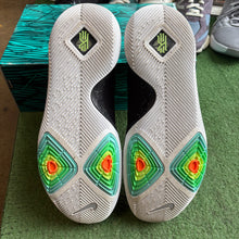 Load image into Gallery viewer, Nike Kyrie Black Ice 3s Size 12
