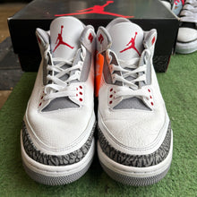 Load image into Gallery viewer, Jordan Fire Red 3s Size 12
