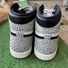 Load image into Gallery viewer, Jordan White Cement 1s Size 11
