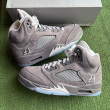 Load image into Gallery viewer, Jordan Wolf Grey 5s Size 9
