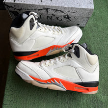 Load image into Gallery viewer, Jordan Shattered Backboard 5s Size 10
