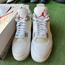 Load image into Gallery viewer, Jordan White Oreo 4s Size 12

