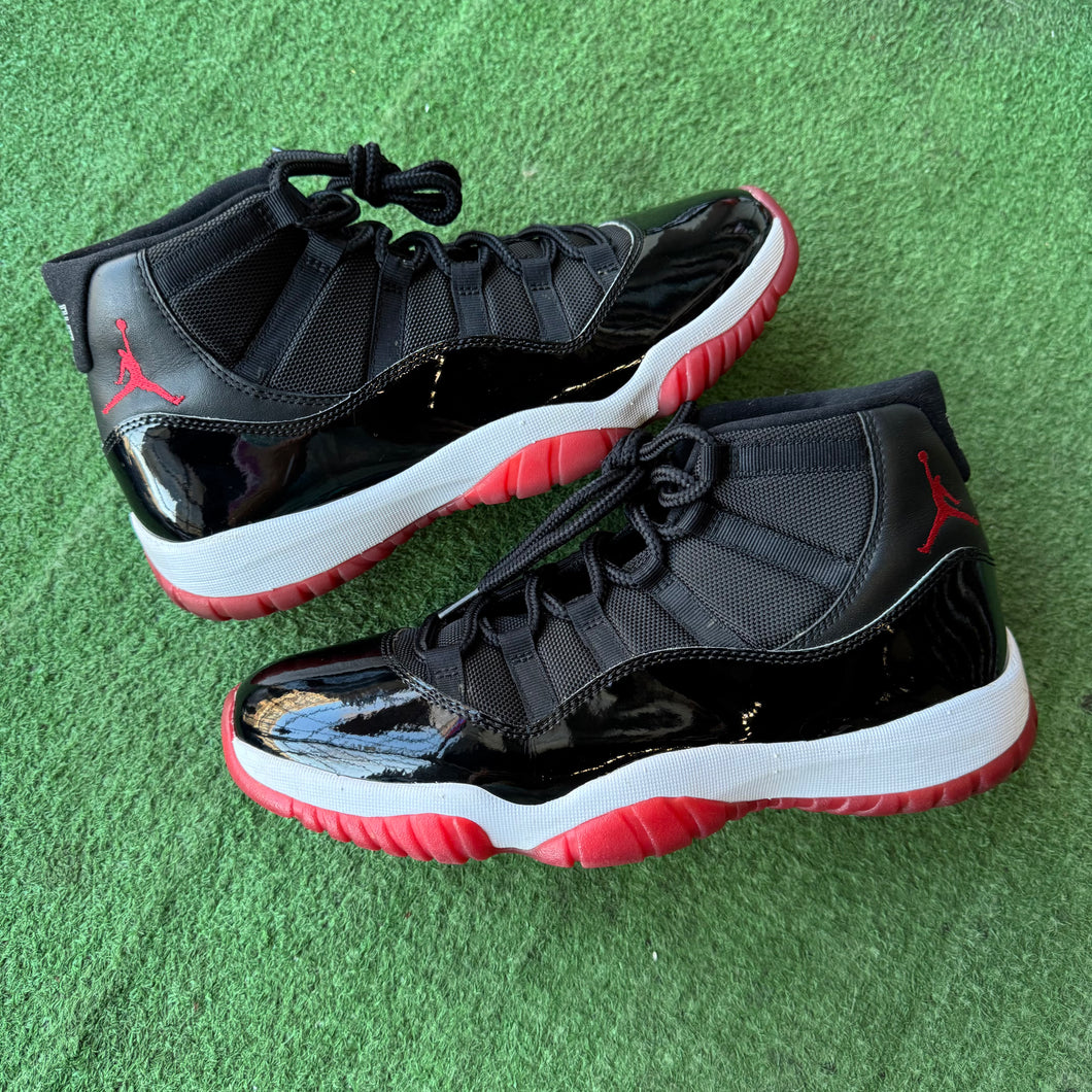 Jordan Bred 11s Size 10.5