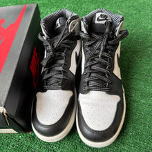 Load image into Gallery viewer, Jordan Baron 1s Size 7Y
