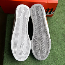 Load image into Gallery viewer, Nike Sacai British Tan Low Blazers Size 8
