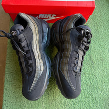 Load image into Gallery viewer, Nike Air Max 95s Size 10.5
