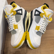 Load image into Gallery viewer, Jordan Yellow Sulfur 4s Size 8.5W/7M
