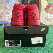 Load image into Gallery viewer, Nike KD All Star 3s Size 11
