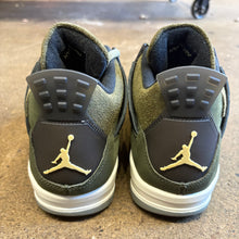Load image into Gallery viewer, Jordan Medium Olive Craft 4s Size 11
