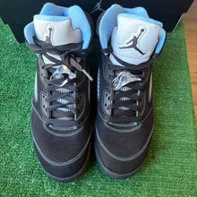 Load image into Gallery viewer, Jordan University Blue 5s Size 9.5
