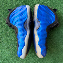 Load image into Gallery viewer, Nike International Blue Foamposites Size 10.5
