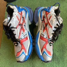 Load image into Gallery viewer, Balenciaga Runners Size 45
