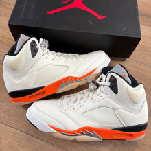Load image into Gallery viewer, Jordan Shattered Backboard 5s Size 13
