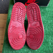 Load image into Gallery viewer, Jordan Lost and Found 1s Size 9
