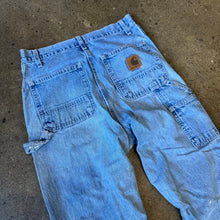 Load image into Gallery viewer, Vintage Carhartt Jeans Size 30 x 34
