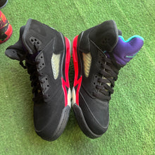 Load image into Gallery viewer, Jordan Top 3 5s Size 7Y
