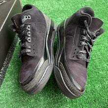Load image into Gallery viewer, Jordan Black Cat 3s Size 9

