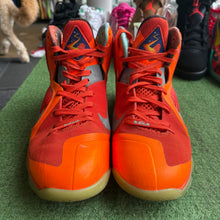 Load image into Gallery viewer, Nike LeBron Big Bang 9s Size 10.5
