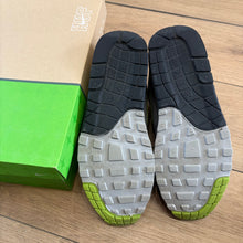Load image into Gallery viewer, Nike HUF Air Max 1s Size 10
