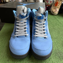 Load image into Gallery viewer, Jordan UNC 5s Size 11
