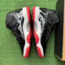 Load image into Gallery viewer, Jordan Bred 11s Size 10.5
