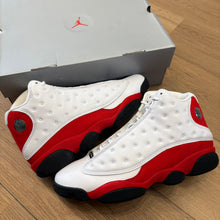 Load image into Gallery viewer, Jordan Chicago 13s Size 11.5
