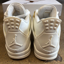 Load image into Gallery viewer, Jordan Metallic Gold 4s Size 10W/8.5M
