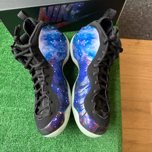 Load image into Gallery viewer, Nike Galaxy Foamposites Size 12.5
