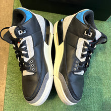 Load image into Gallery viewer, Jordan Rare Air 3s Size 7
