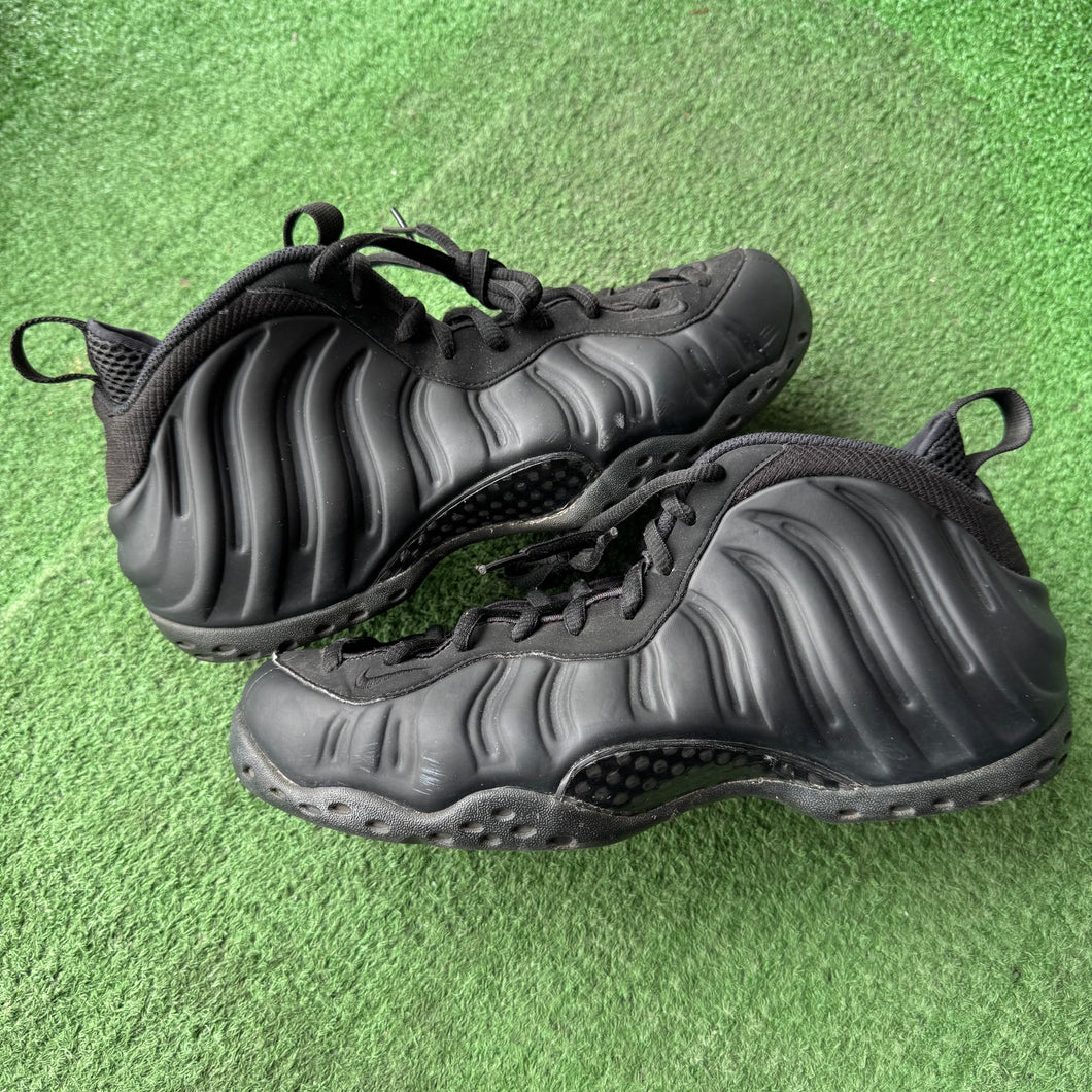 Nike Anthracite Foamposites Size 9