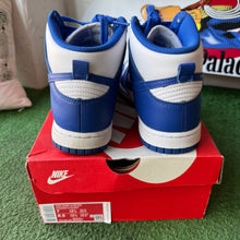 Load image into Gallery viewer, Nike Game Royal High Dunks Size 7Y
