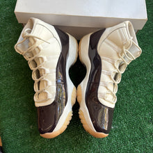 Load image into Gallery viewer, Jordan Neapolitan 11s Size 12W10.5M
