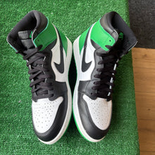 Load image into Gallery viewer, Jordan Lucky Green 1s Size 12
