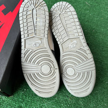 Load image into Gallery viewer, Jordan Baron 1s Size 7Y
