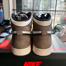 Load image into Gallery viewer, Jordan Mocha 1s Size 6Y
