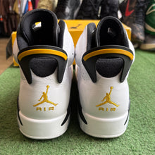 Load image into Gallery viewer, Jordan Yellow Ocre 6s Size 9
