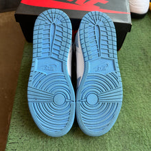 Load image into Gallery viewer, Jordan University Blue 1s Size 4Y
