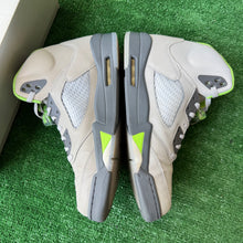 Load image into Gallery viewer, Jordan Green Bean 5s Size 13
