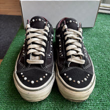 Load image into Gallery viewer, Vans Pearlized Black Old Skool 36s Size 10
