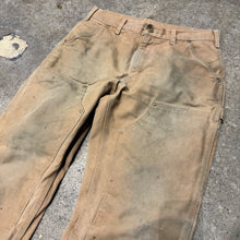 Load image into Gallery viewer, Vintage Carhartt Double Knee Pants Size 32 x 30

