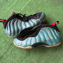 Load image into Gallery viewer, Nike Gone Fishing Foamposites Size 13
