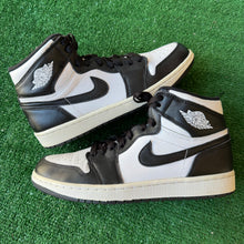 Load image into Gallery viewer, Jordan Black White 1s Size 8.5
